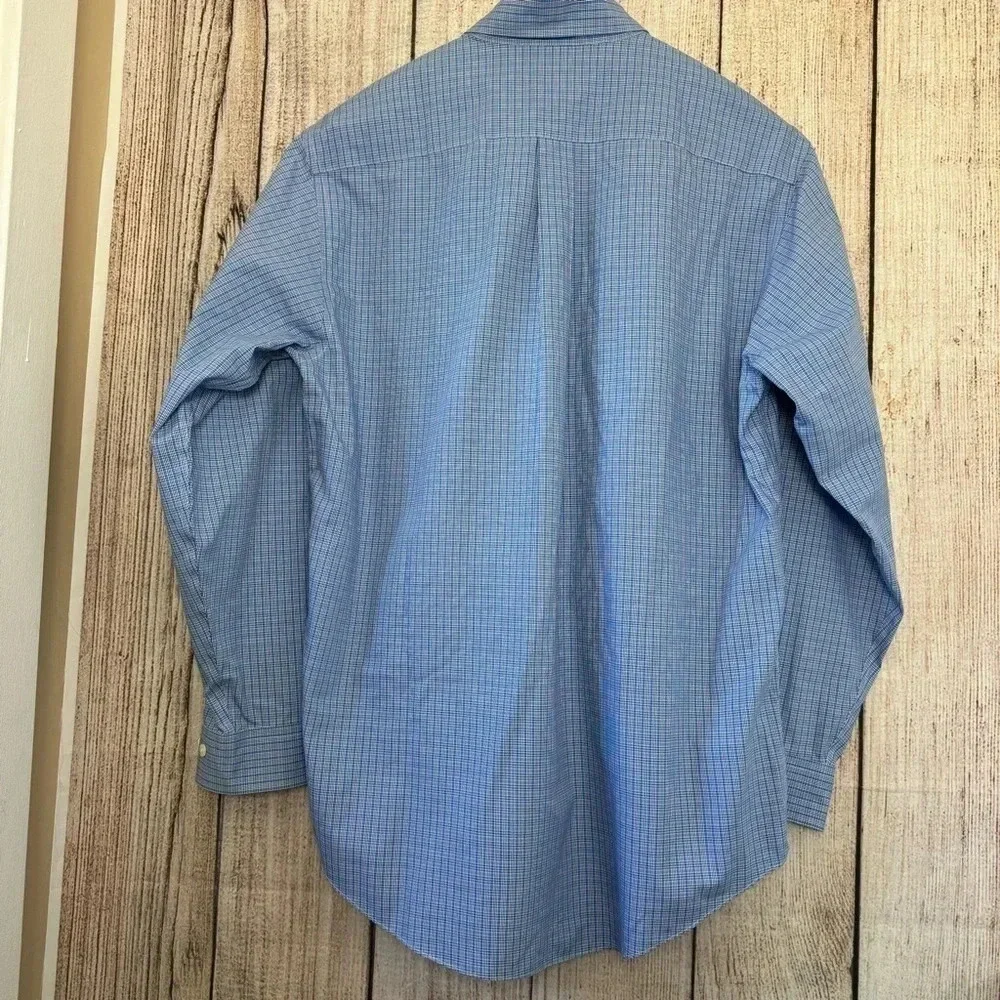Brooks Brothers 346 Mens Button Down Shirt size Medium